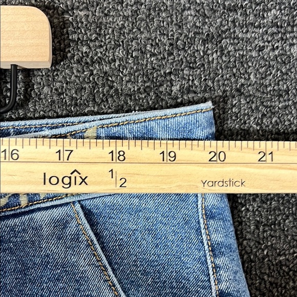 Driftwood Embroidered Cargo Straight Jeans, Womens Plus Size 20 - Picture 5 of 9